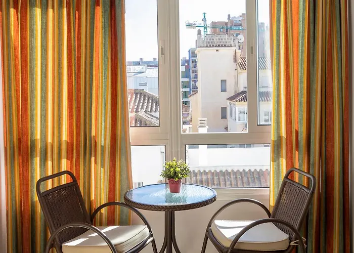 Andalucia شقة فوينخيرولا